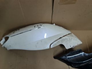 Carenados laterales Piaggio Fly/ derbi boulevar