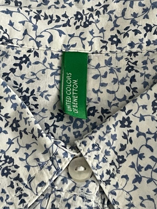 Camicia Benetton fiori blu-bianca