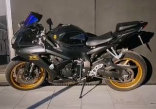 Suzuki GSXR K8 - Moto Impecable 70.000km