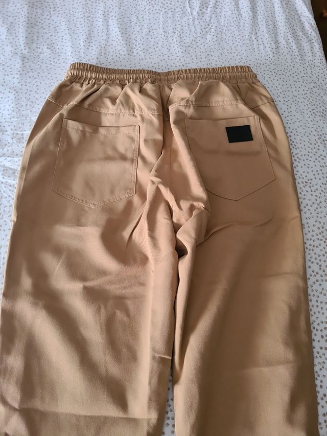 Pantalones deportivos beige