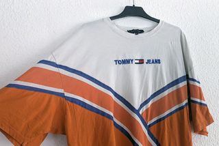 Camiseta vintage Tommy Hilfiger diseño New York. T