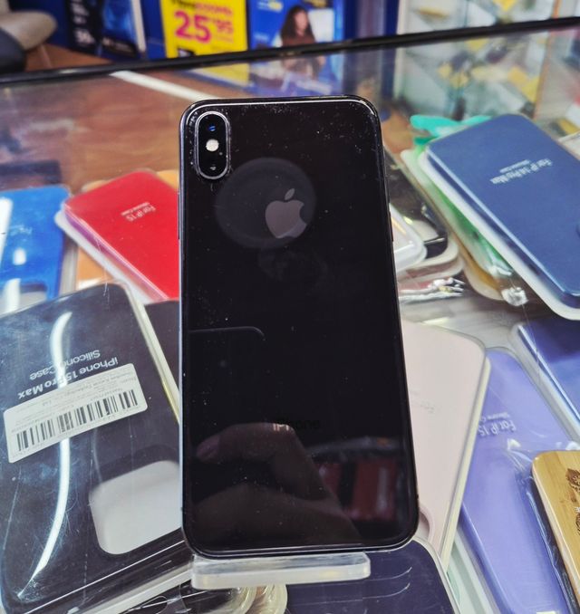 iPhone Xs Space Gray