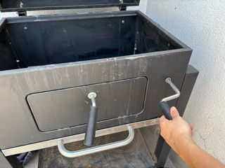 Barbacoa carbón negra 112x65x108cm