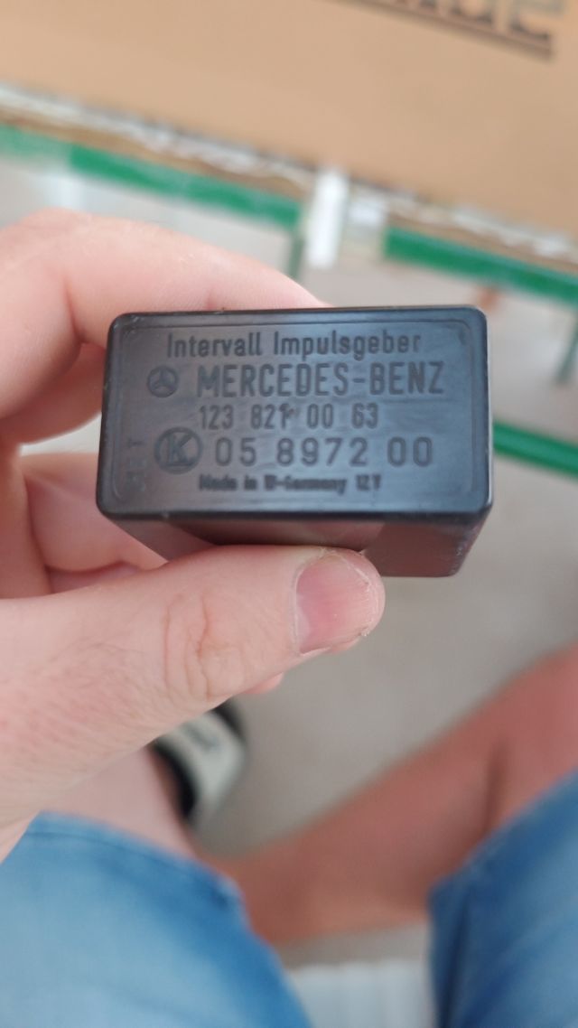 Relés Mercedes W123