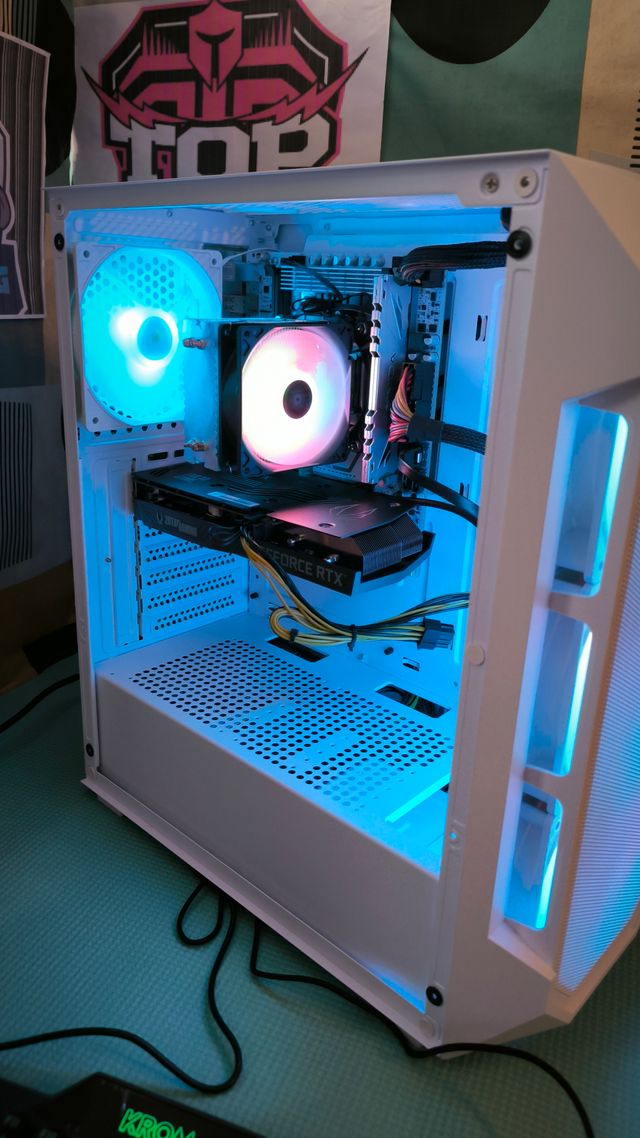 Torre Gaming RGB - INTEL=I7-8700K+ RTX 3060