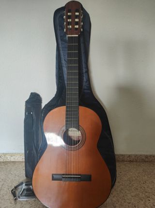 Guitarra clásica Admira + funda (SOLO HOY 65€)