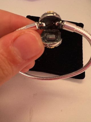 Pulsera plateada compatible con charms cierre 925