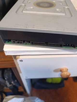Lector DVD + Disco Duro HDD
Funcionan perfectament