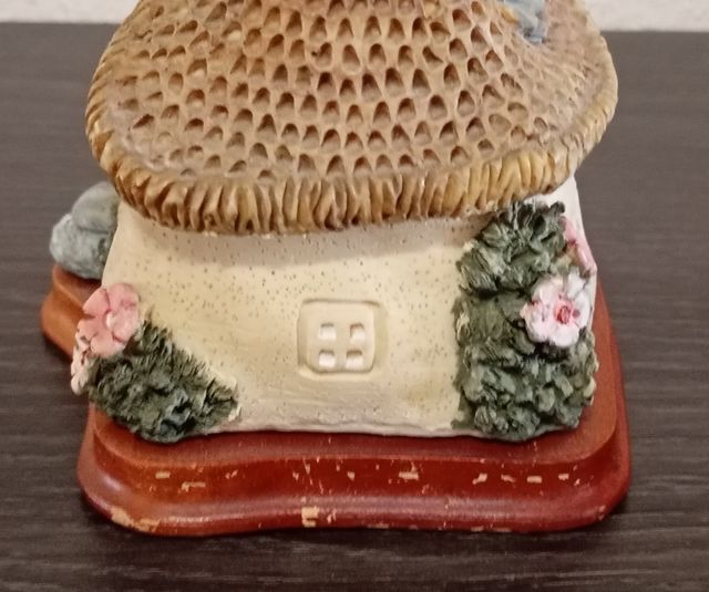 ADORNO, CASITA DE CERÁMICA, OFICINA DE CORREOS