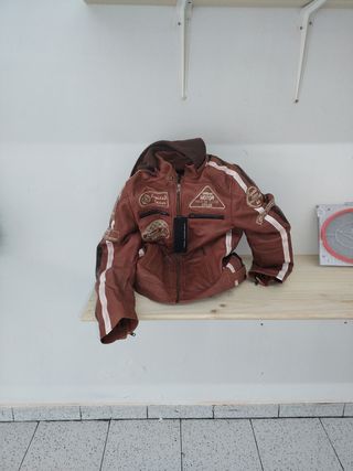 Chaqueta moto cuero marrón talla S DAMA