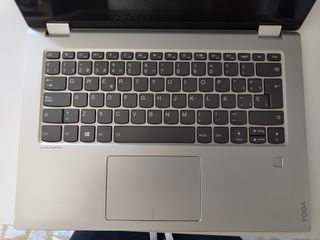 Portátil Lenovo Yoga Gris