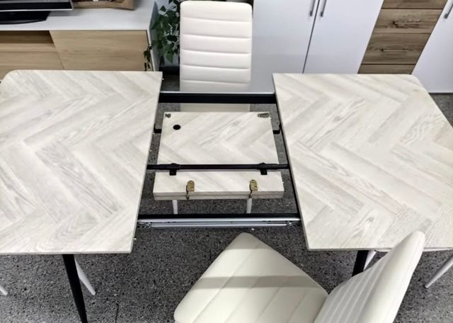 Mesa extensible madera-metal