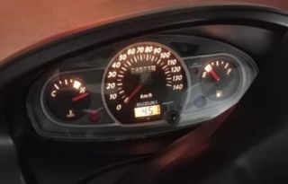 Suzuki Burgman 125cc - Moto Scooter