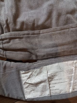 Mochila portabebés Emeibaby gris