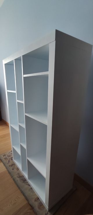 Librería blanca Ikea Kallax