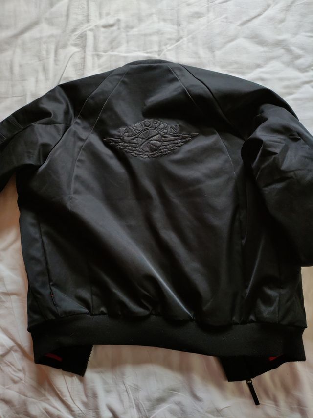 Cazadora Air Jordan bomber negra - M