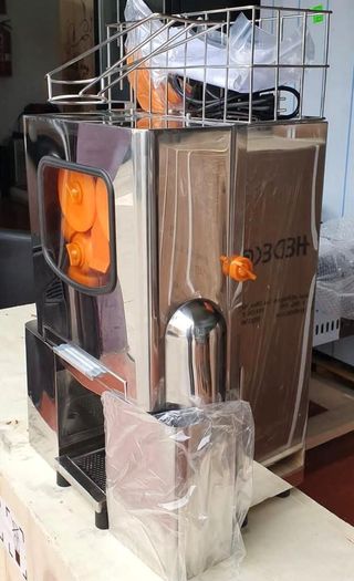 MÁQUINA EXPRIMIDORA DE NARANJAS A ESTRENAR