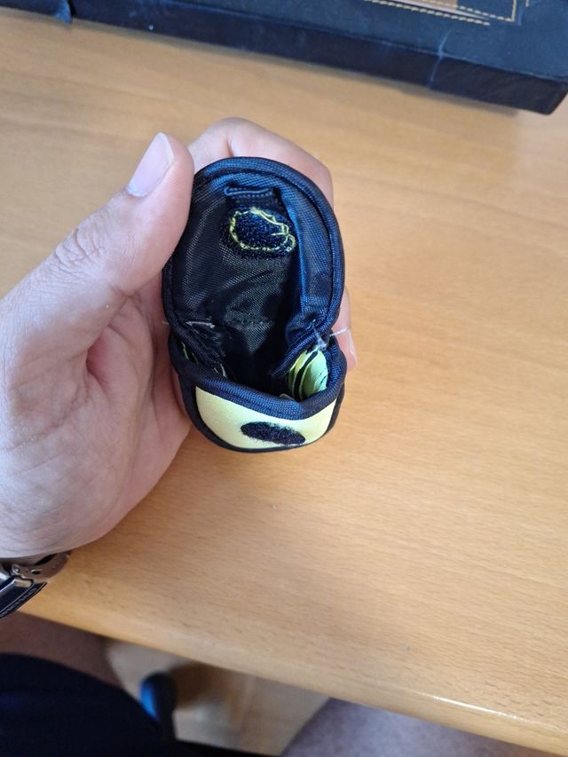 Llavero zapatillas deportivas