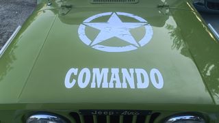 Jeep COMANDO-77/Venta