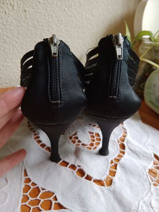 Sandalias raso tacón negras 38