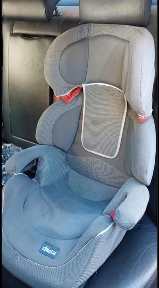 Silla coche Chicco 15-36kg.