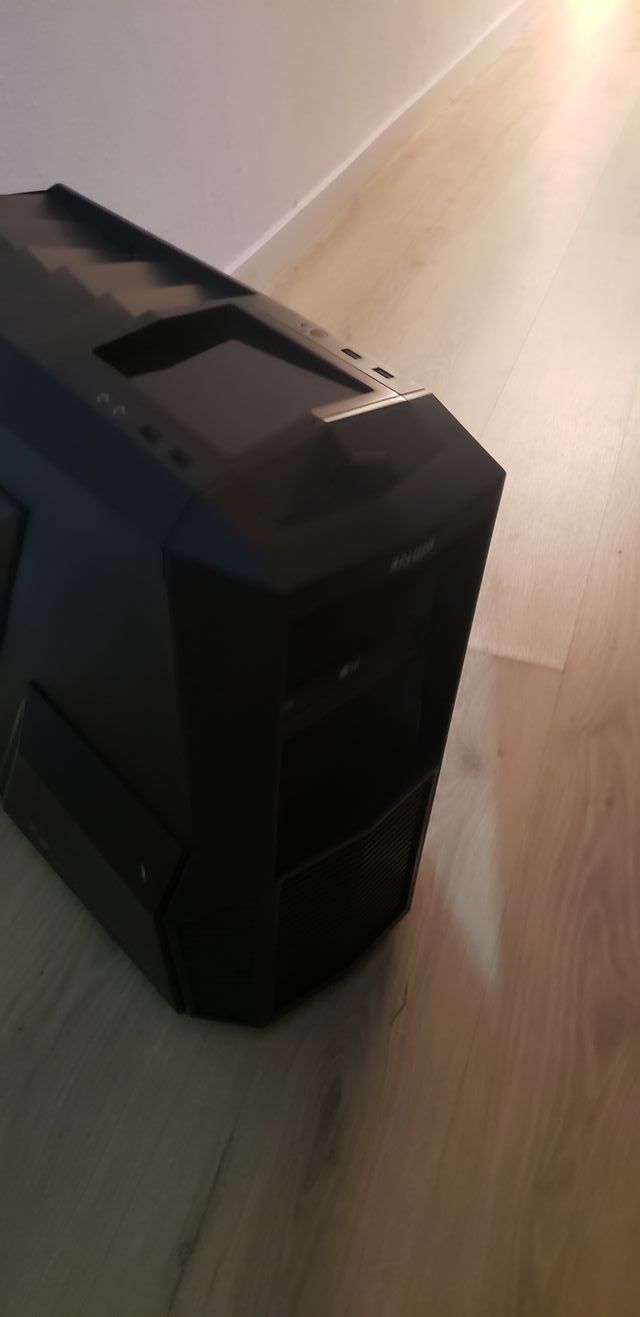 SPACE GAMING INFORMATICO - SOLUCIONES