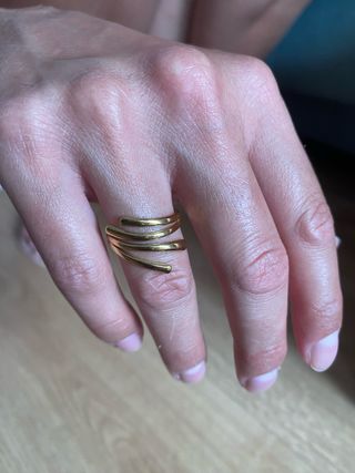 Anillo dorado mujer - Elegante