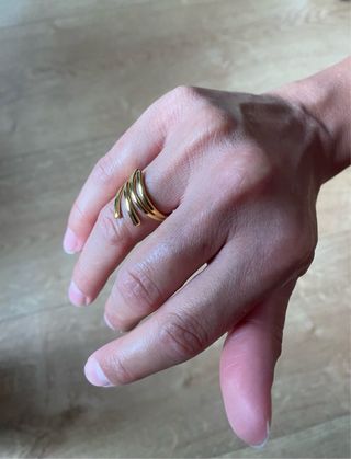 Anillo dorado mujer - Elegante