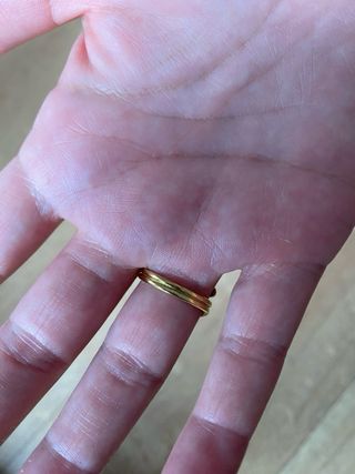 Anillo dorado mujer - Elegante