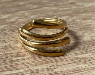 Anillo dorado mujer - Elegante