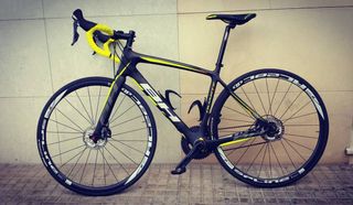 BH Quartz Disc + dt swiss de carbono potenciometro