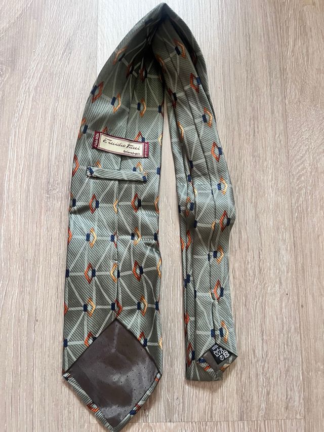 Corbata Emidio Tucci Verde Oliva