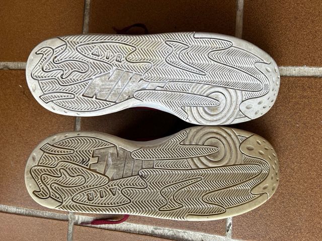 Zapatillas Nike Air Retro rojas