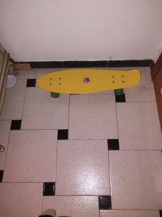 Skate amarillo