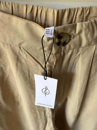 Pantalones Stradivarius beige, talla S