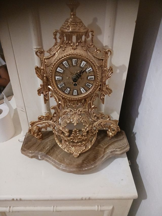 Reloj bronce y mármol antiguo