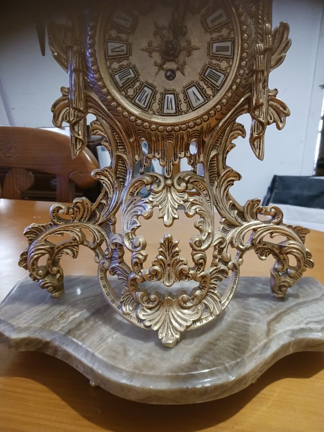 Reloj bronce y mármol antiguo