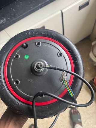 Rueda motor patinete eléctrico