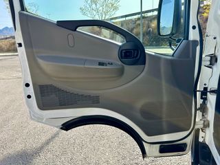 Nissan NT400 Cabstar 2017 plataforma