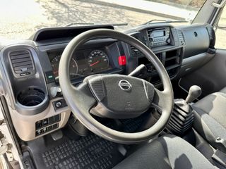 Nissan NT400 Cabstar 2017 plataforma