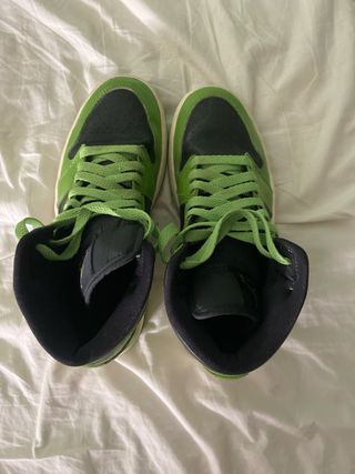Air Jordan 1 Mid - Verde Negro
