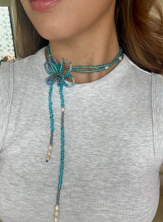 Chockers de flores con piedras y perlas