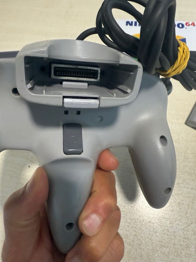 Joystick & Gioco Nintendo 64.