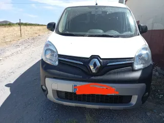 Faros delanteros pulidos y lacados