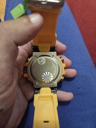 Reloj deportivo SMAEL amarillo