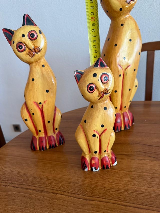 3 Gatos madera pintados a mano