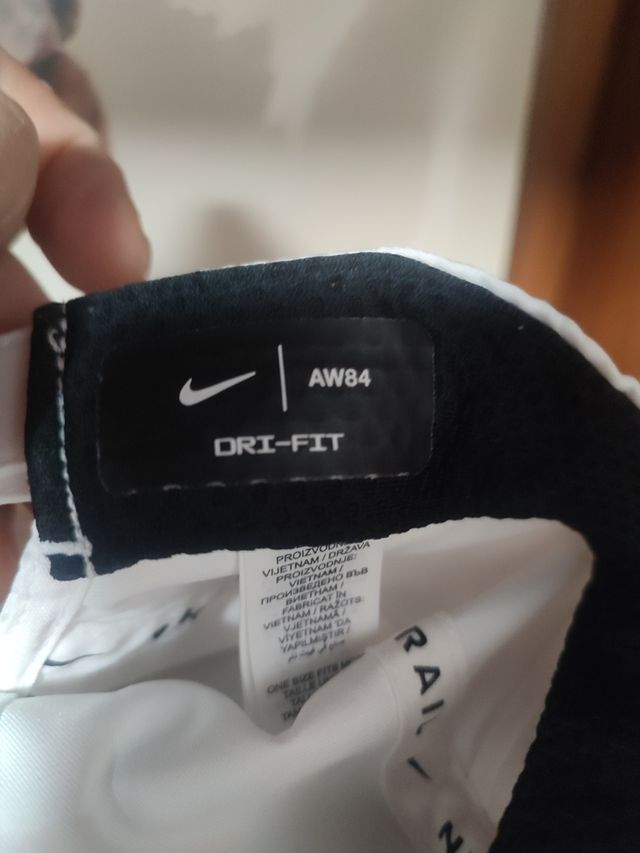 Gorra Nike Trail blanca