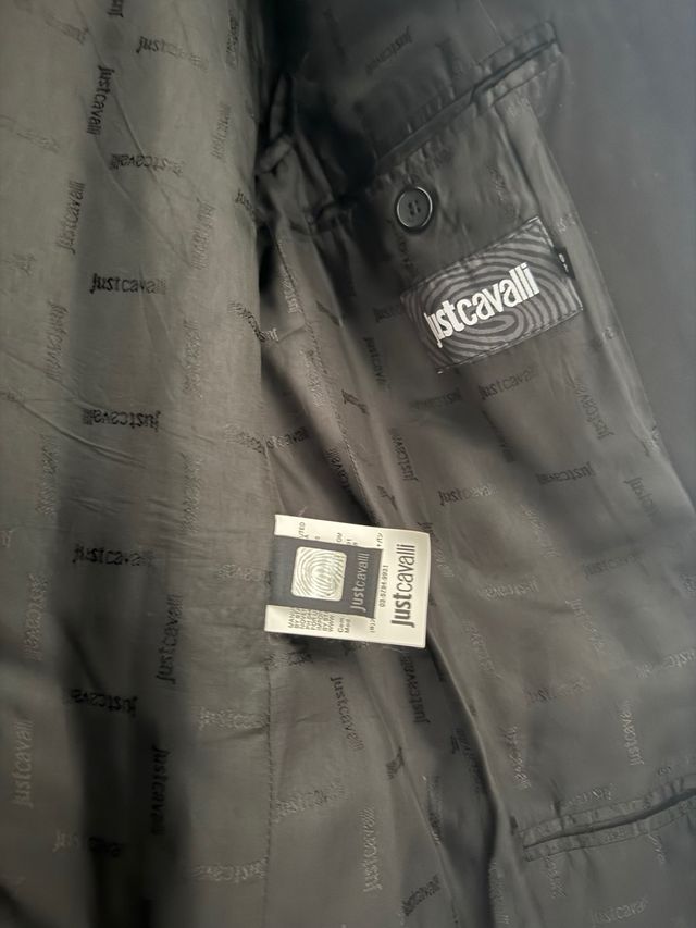 Traje Just Cavalli negro