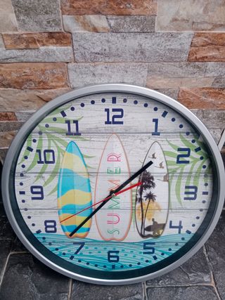 Reloj de pared estilo veraniego
