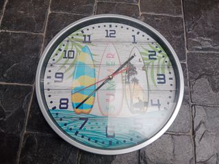 Reloj de pared estilo veraniego